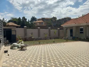 Furnished 5bdrm Bungalow in Kira for sale