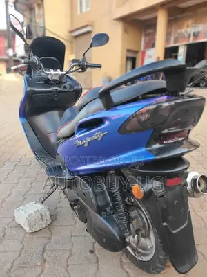 Yamaha Majesty 2018 Blue