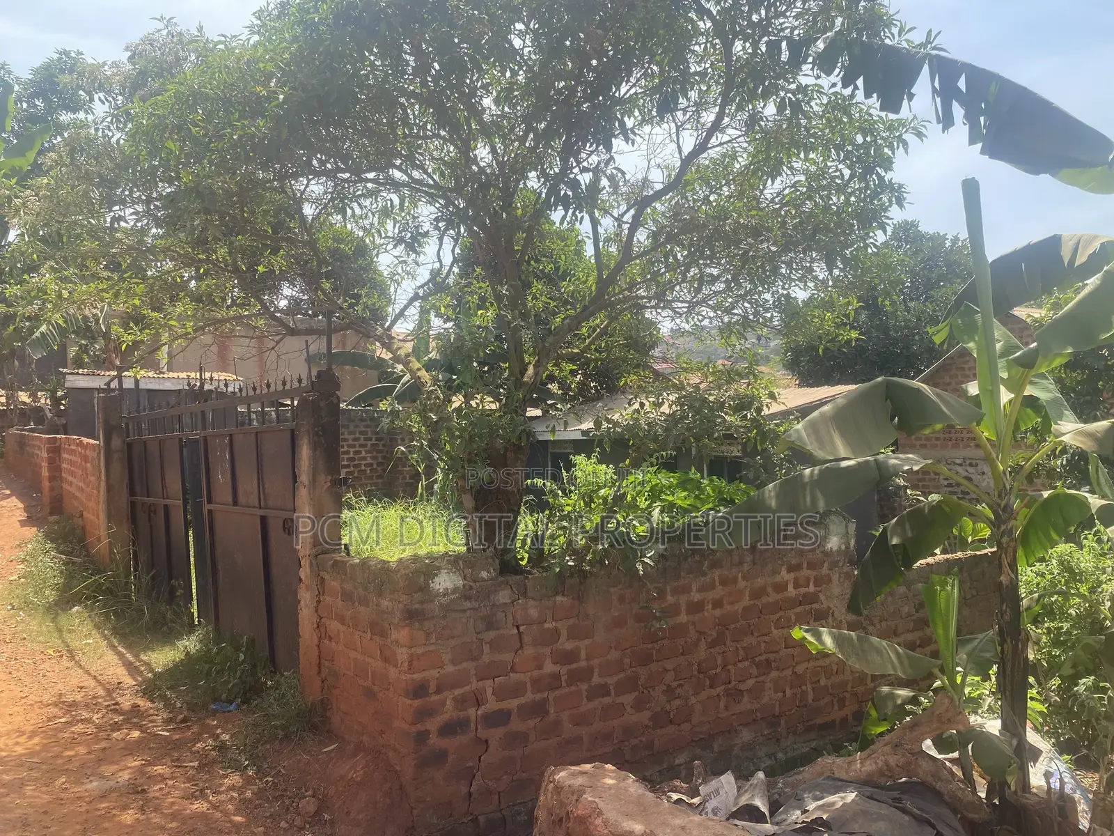 Bunamwaya Plot 45ft by 40ft on Main Road