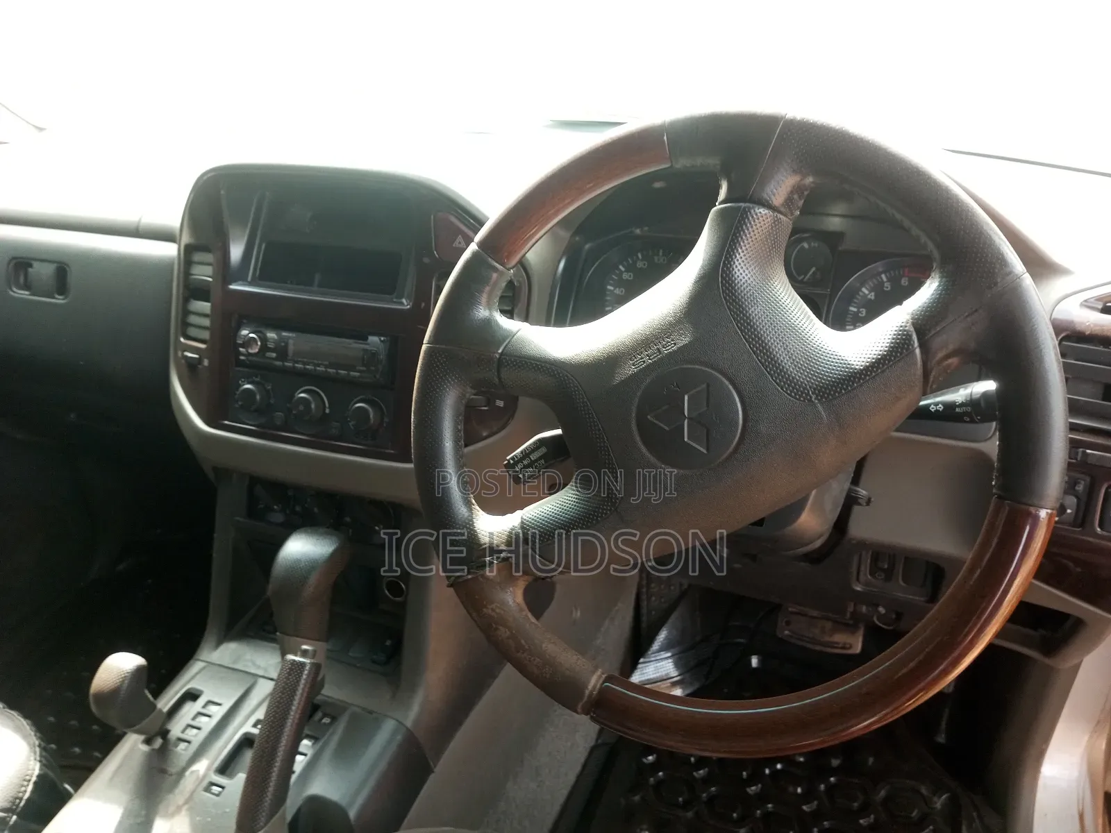 Mitsubishi Pajero 2008 Silver