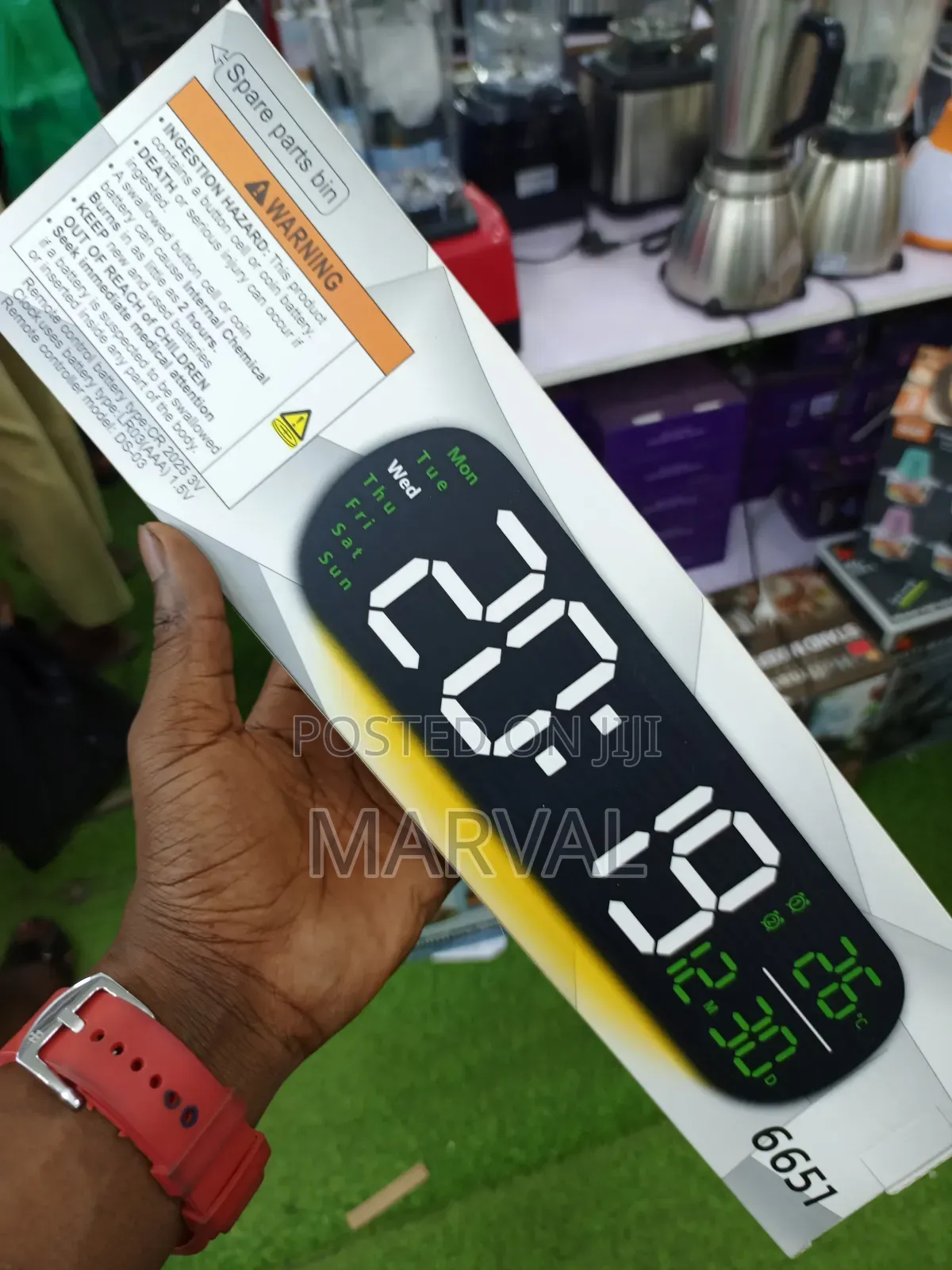 Led Digital Alarm Clock With Several Features.
