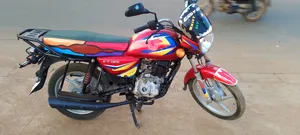 Bajaj Boxer 125 2023 Red