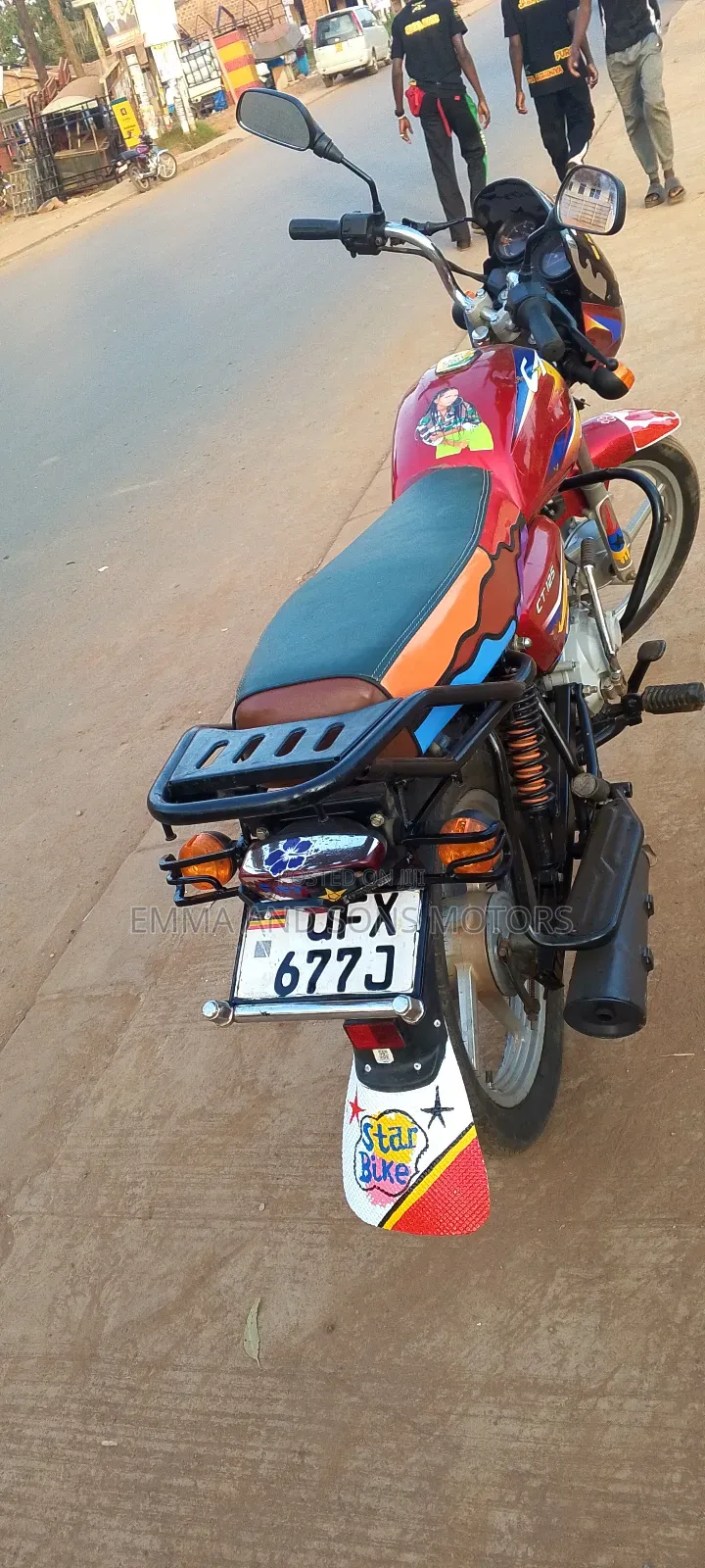 Bajaj Boxer 125 2023 Red