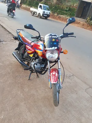 Bajaj Boxer 125 2023 Red