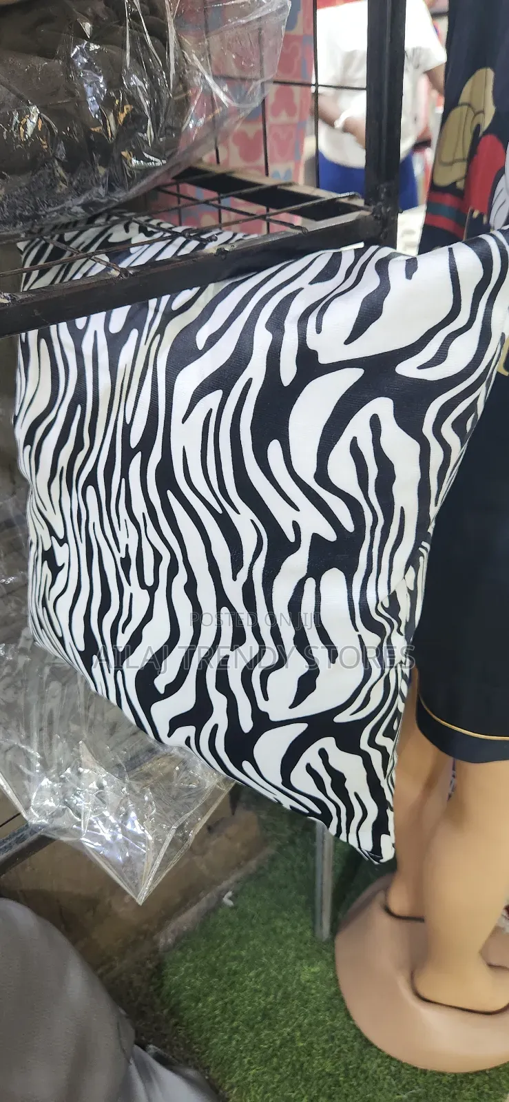 Fibre Throw Cushions