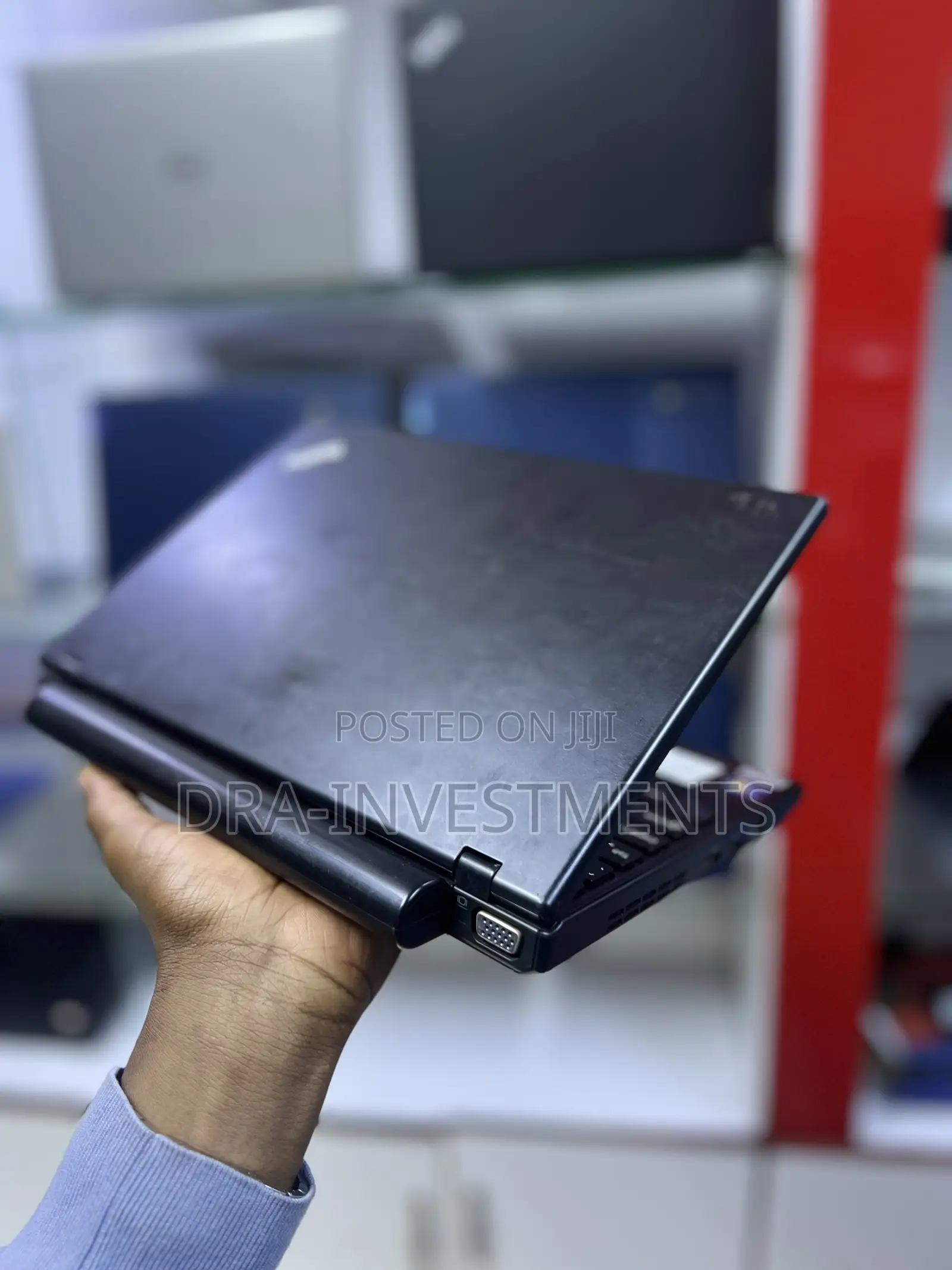 Laptop Lenovo ThinkPad X100e 4GB Intel Celeron HDD+SSD 160GB