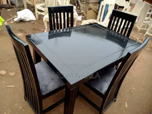 Gig Dinning Table 4 Seats