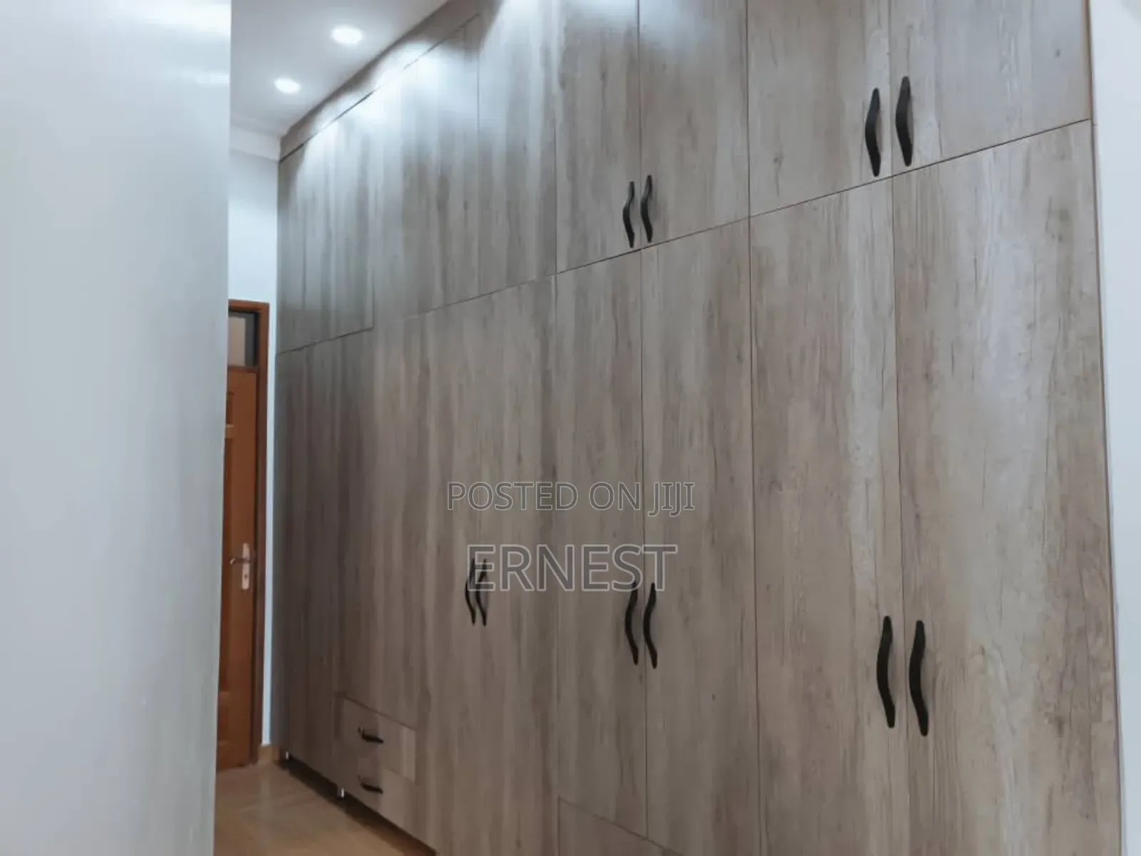 Brandnew 5 Bedroom House at Kyanja on 13 Decimals at 900m