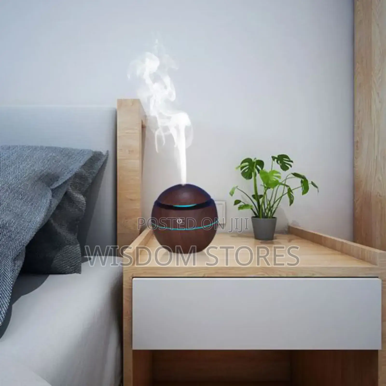 Ultrasonic Aroma Humidifier With Color-changing Led Lights.