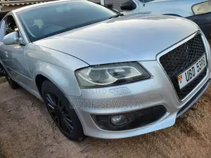 Audi A3 1.6 Attraction 2005 Silver