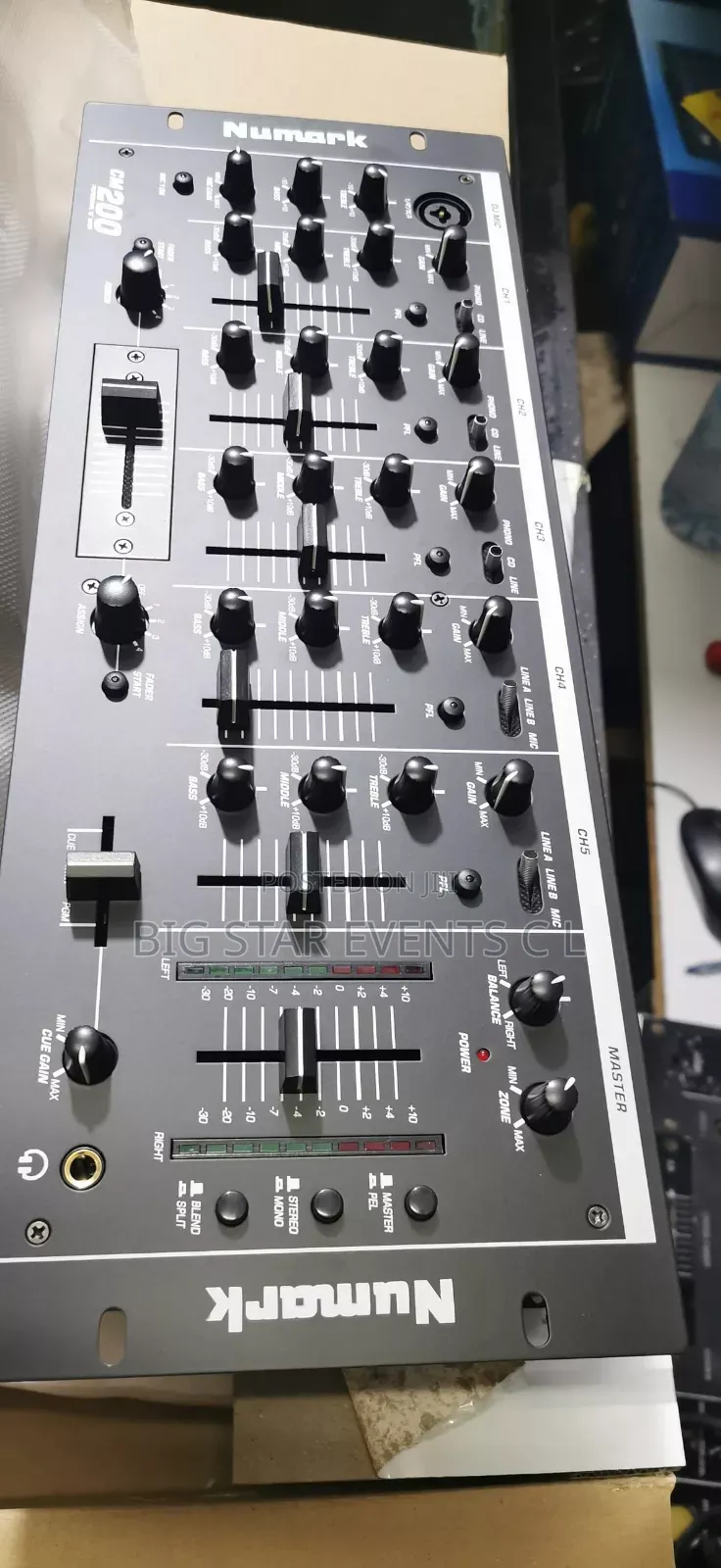 Numark Mixer