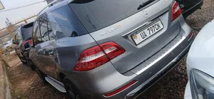 Mercedes-Benz M Class ML350 4MATIC 4dr SUV AWD (3.5L 6cyl 7A) 2015 Gray