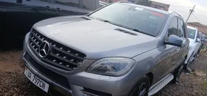 Mercedes-Benz M Class ML350 4MATIC 4dr SUV AWD (3.5L 6cyl 7A) 2015 Gray