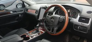 Volkswagen Touareg V6 Executive AWD 4MOTION 2015 Gray