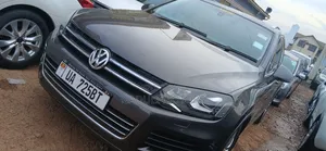 Volkswagen Touareg V6 Executive AWD 4MOTION 2015 Gray