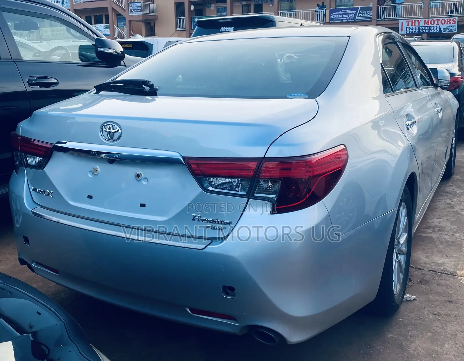 Toyota Mark X 2.5 AWD 2013 Silver