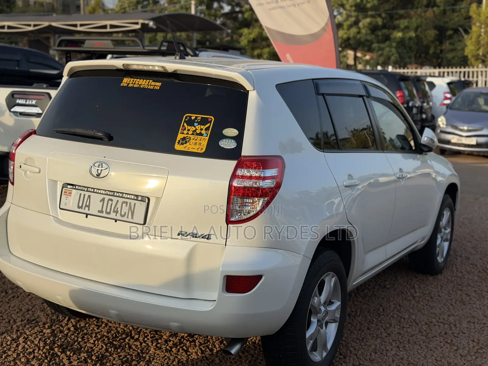 Toyota RAV4 2011 White