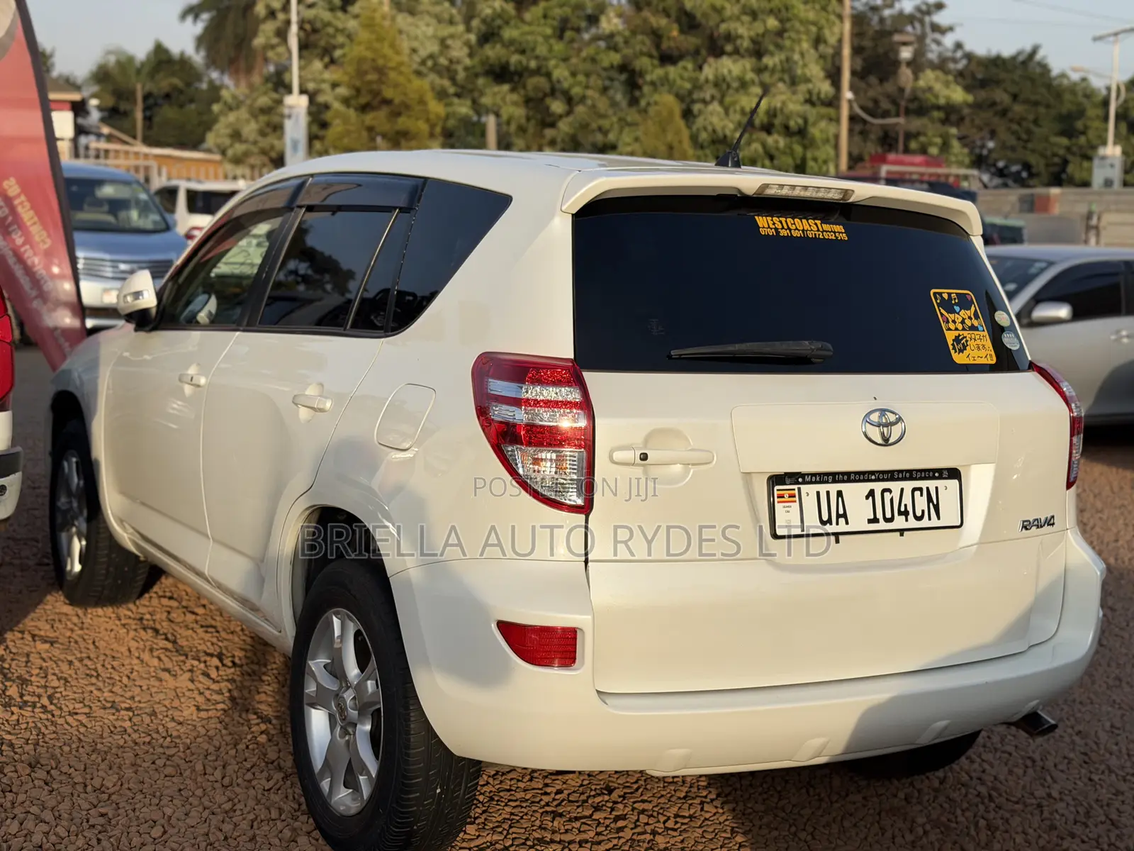 Toyota RAV4 2011 White
