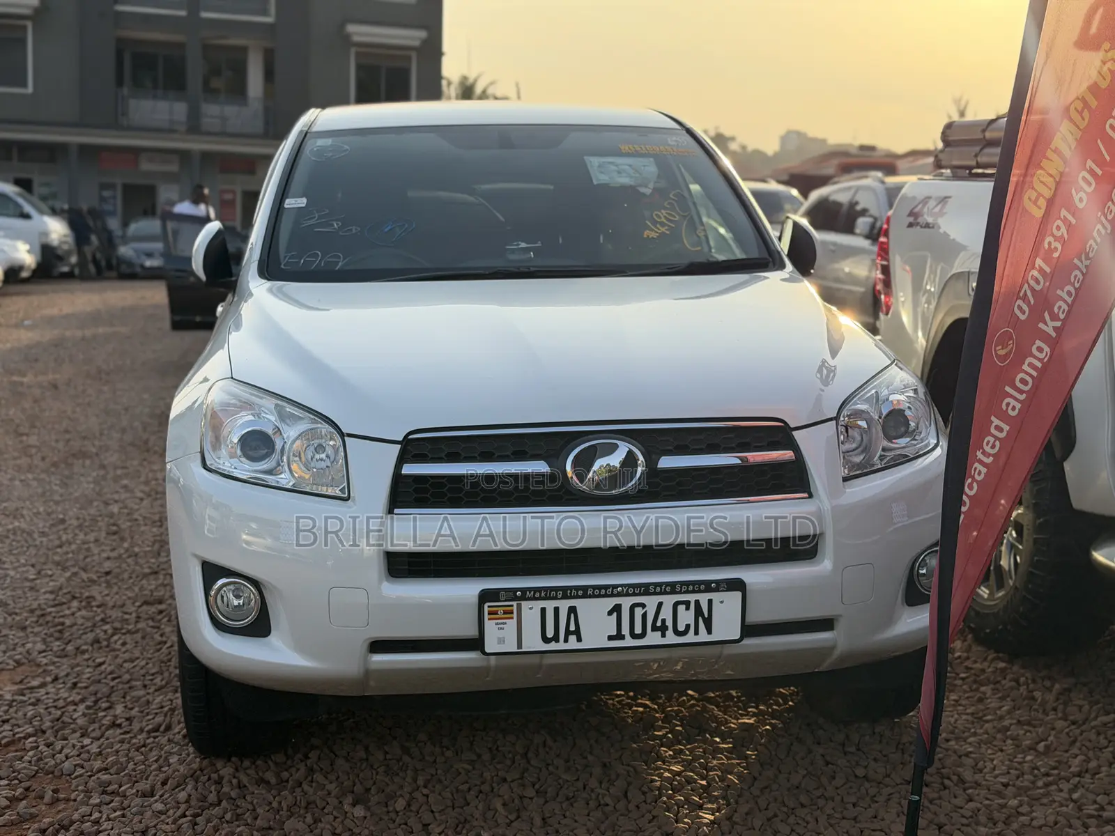Toyota RAV4 2011 White