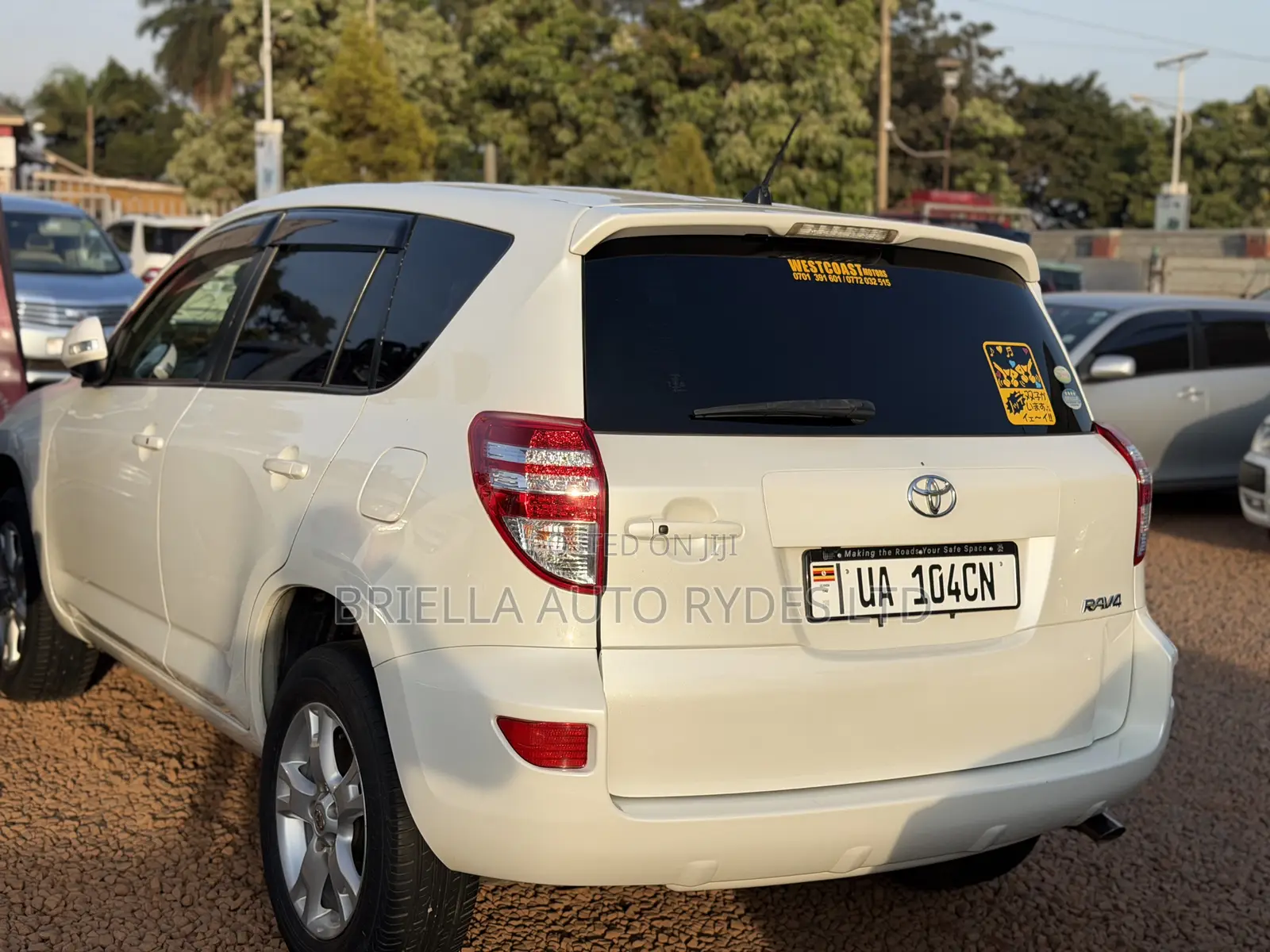 Toyota RAV4 2011 White