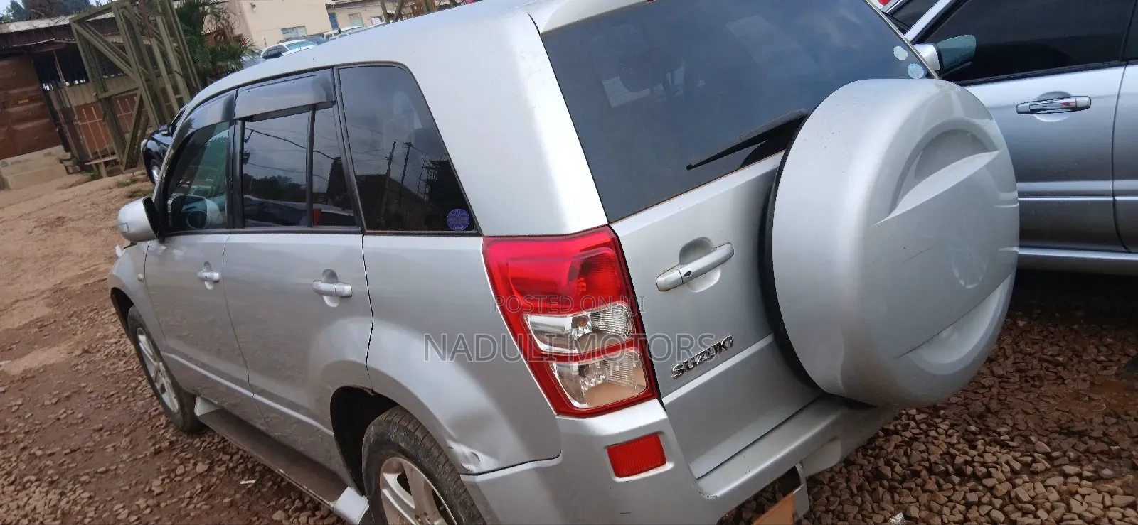 Suzuki Escudo 2009 Silver