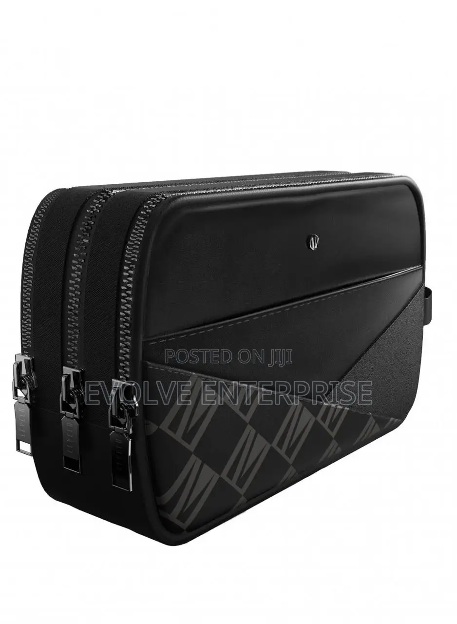 Levelo Poche Pouch With LVL Signature Logo