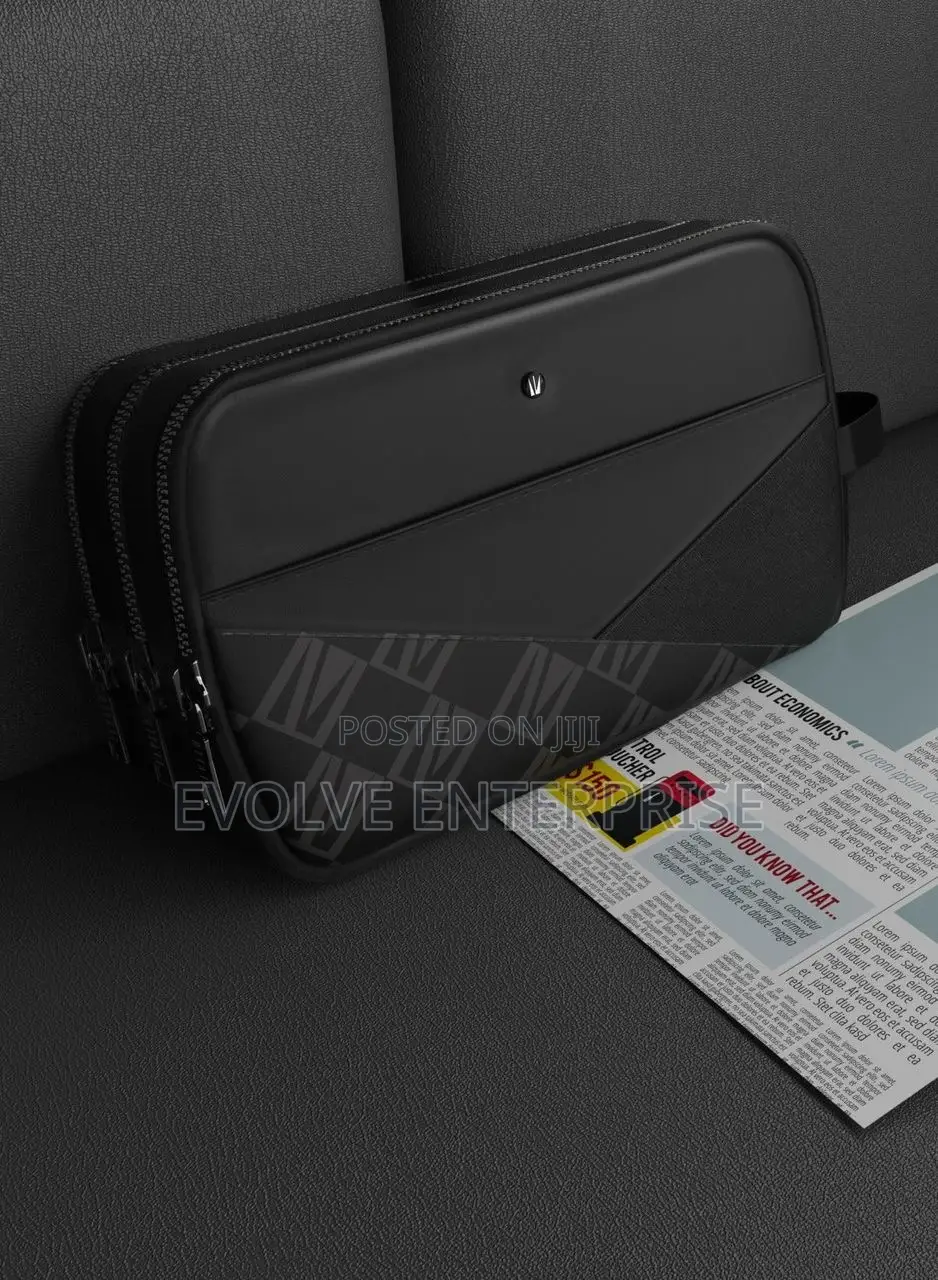 Levelo Poche Pouch With LVL Signature Logo