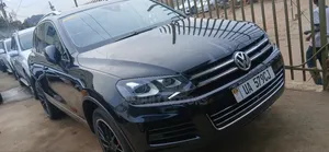 Volkswagen Touareg V6 Executive AWD 4MOTION 2015 Black
