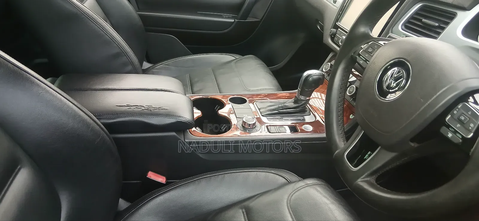 Volkswagen Touareg V6 Executive AWD 4MOTION 2015 Black