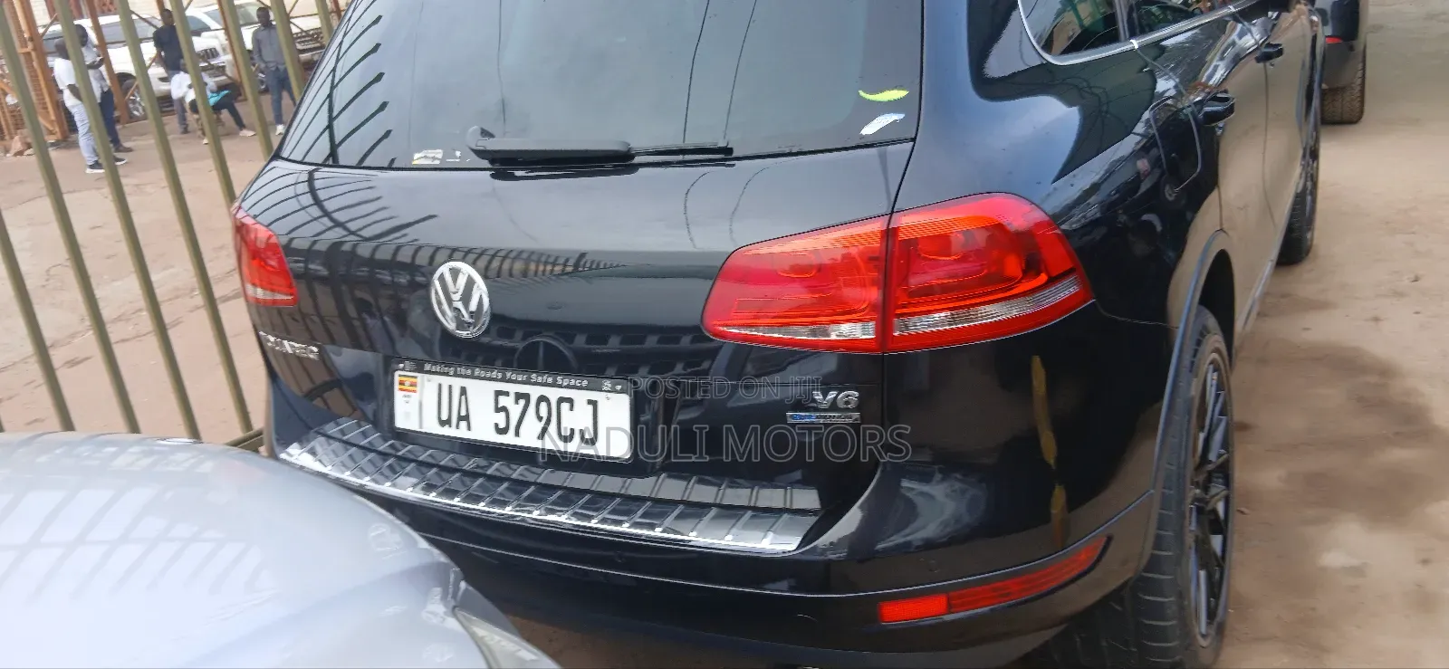 Volkswagen Touareg V6 Executive AWD 4MOTION 2015 Black