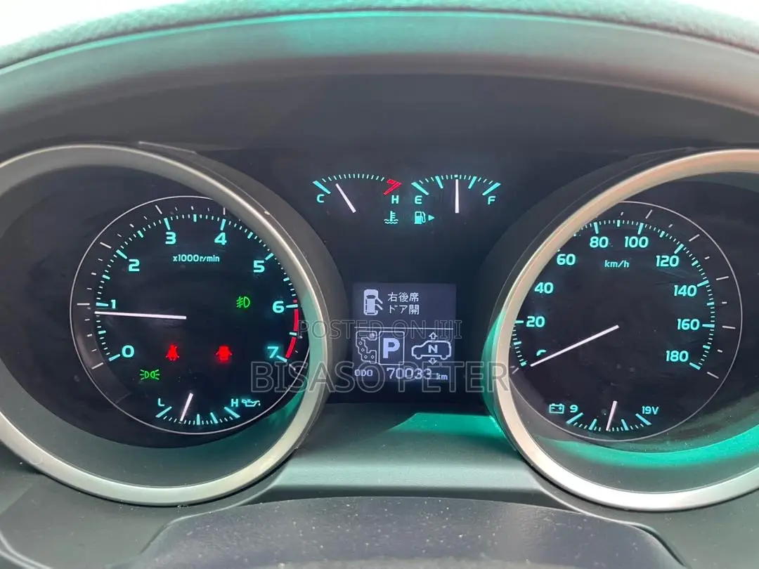 Toyota Land Cruiser 4.6 V8 ZX 2015 Black