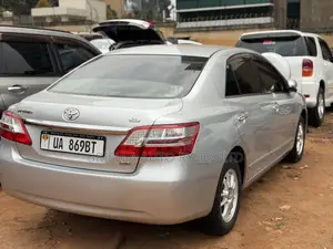 Toyota Premio 2016 Silver