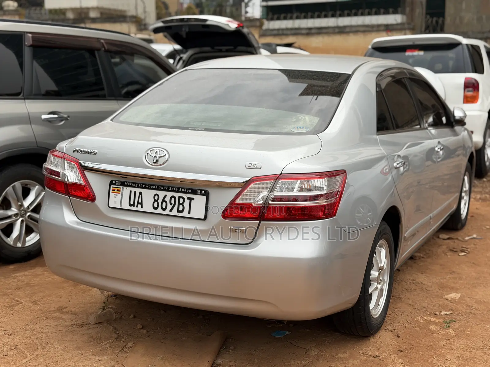 Toyota Premio 2016 Silver