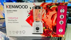 2 Litres Kenwood Blender 650 Watts With 2 Grinders.