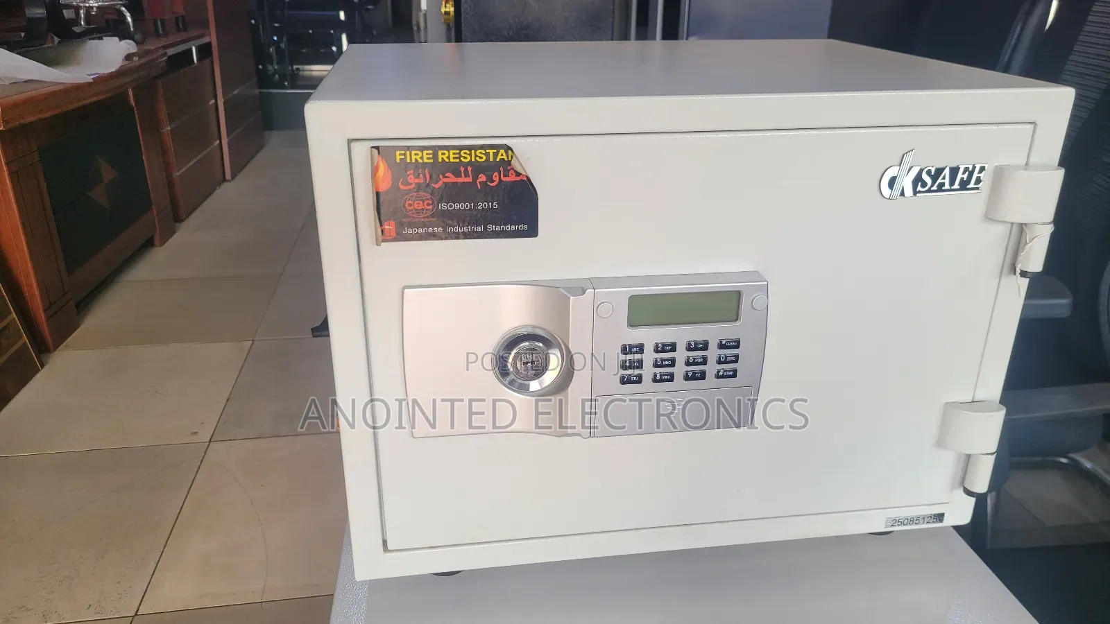 Safe Cash Box Available