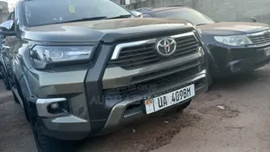 Toyota Hilux 2018 Gray