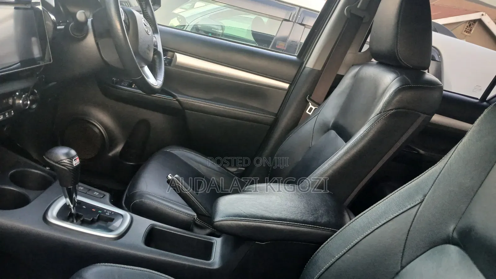 Toyota Hilux 2018 Gray