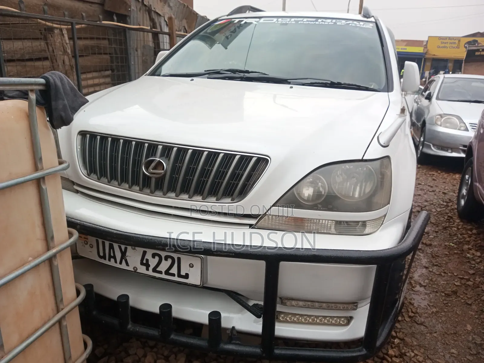 Toyota Harrier 2000 Off white