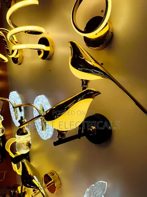 2 Birds Led Wall Light