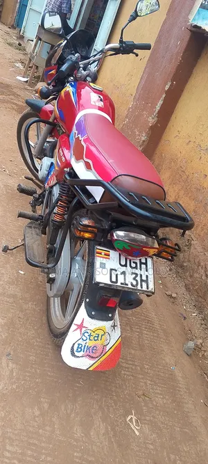 Bajaj Boxer 125 2024 Red