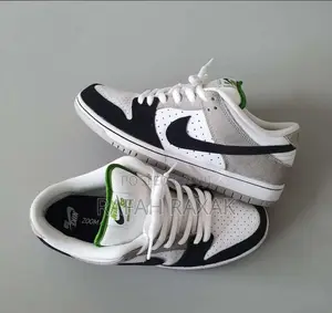 Original Nike Sb Dunk Low Pro “Chlorophyll” Sneakers