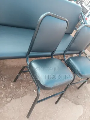 Simple and Strong Restaurant Chairs