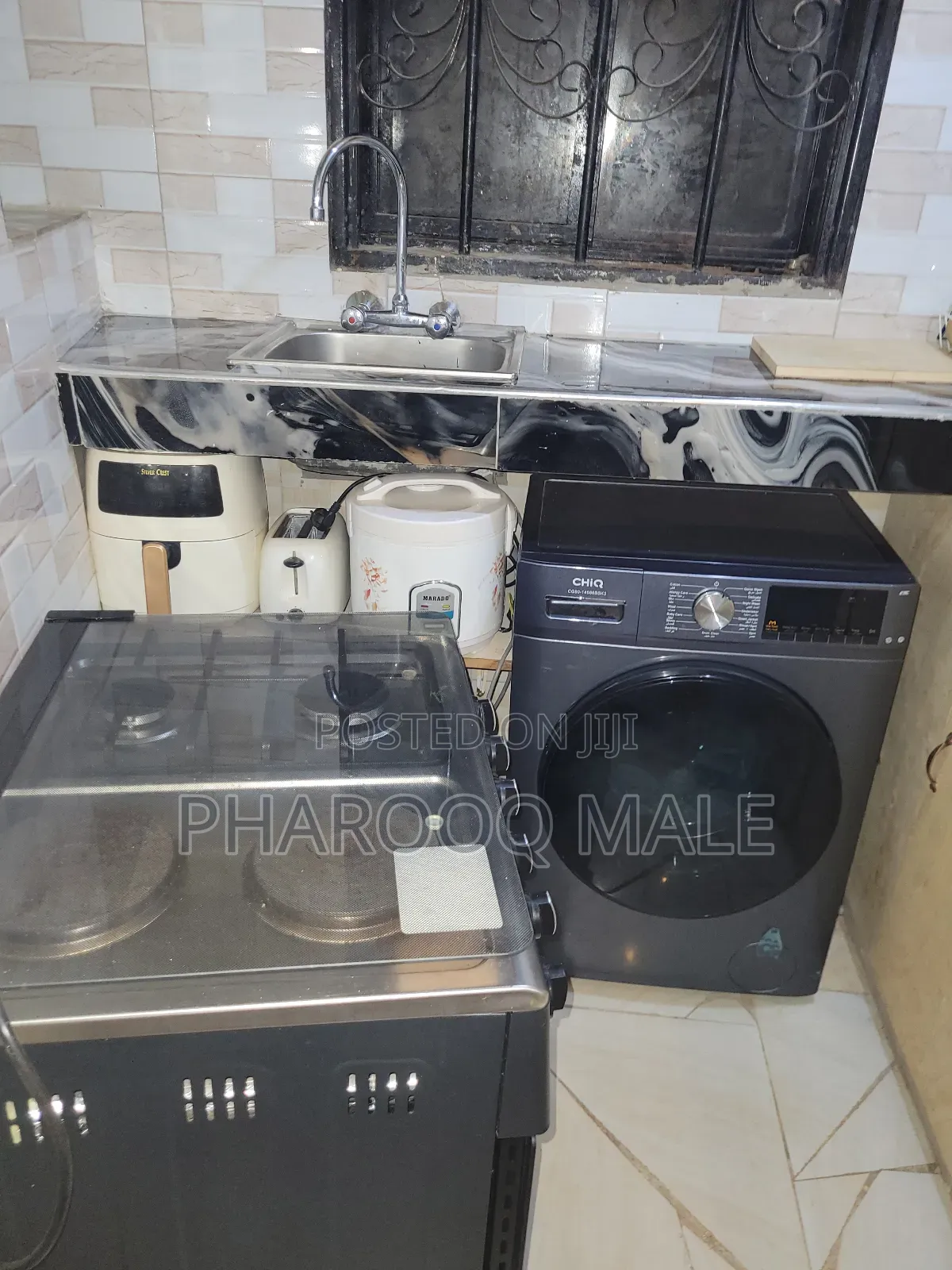 Furnished Studio Apartment in Home For Rent, Central Division for rent