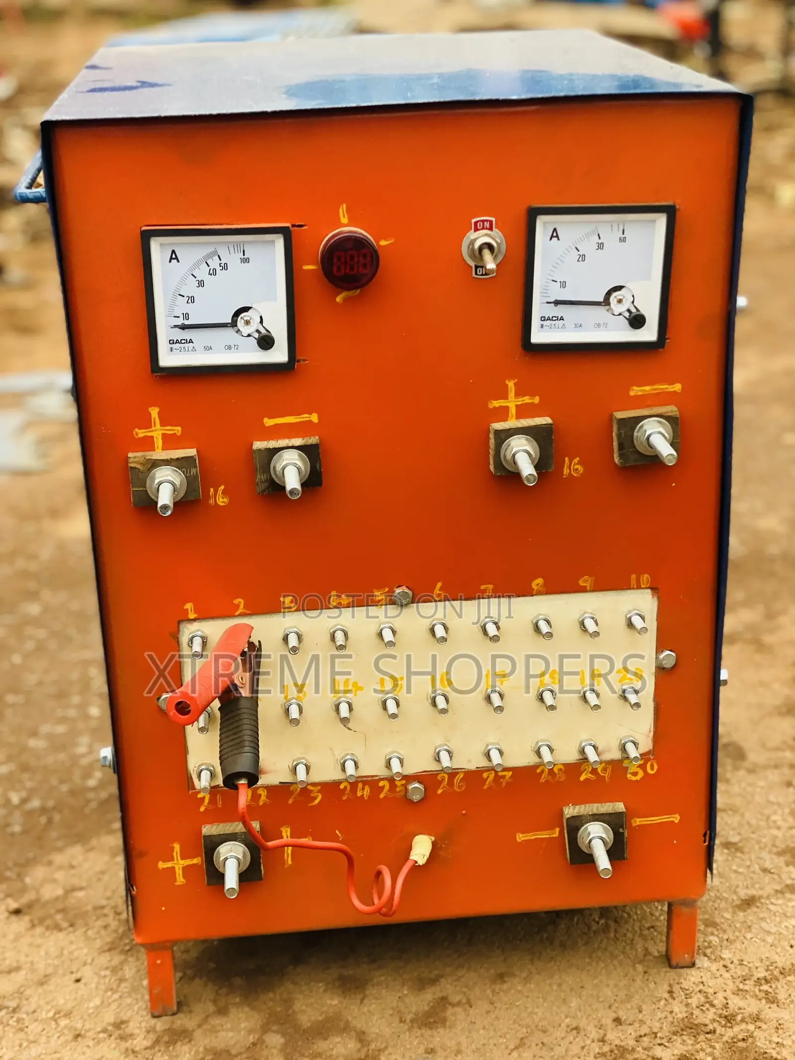 Super Bonus /Battery Charger /60batteries At Once /Commercial
