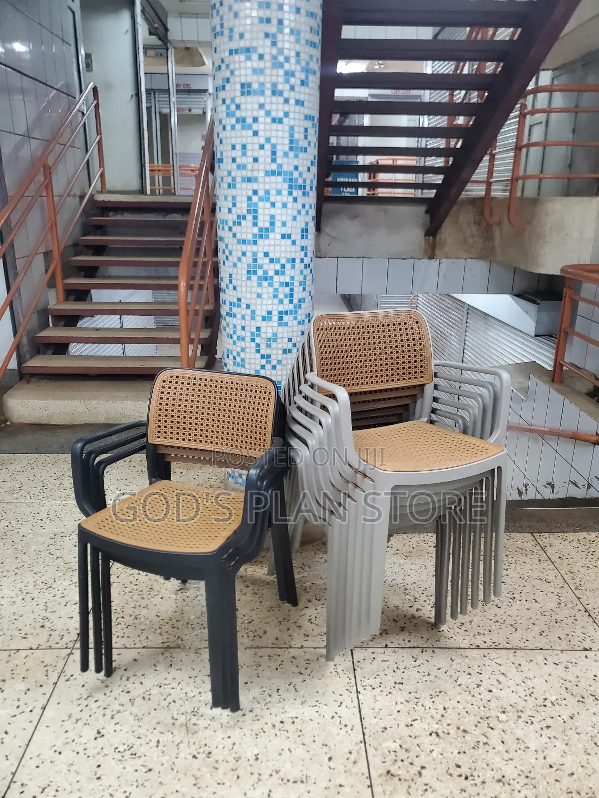 Slatted Back Plastic Chairs Plastic Chairs for Garden, Beaches and Bar