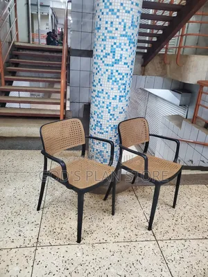 Ordic Plastic Chairs Plastic Chairs