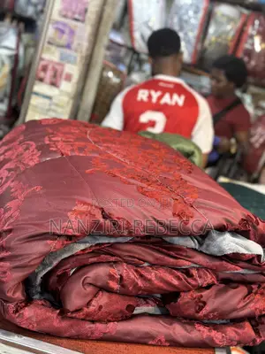 6pc Duvet 6*6 Good Material Maroon Colour