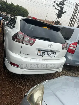 Toyota Harrier 2.4 2010 White