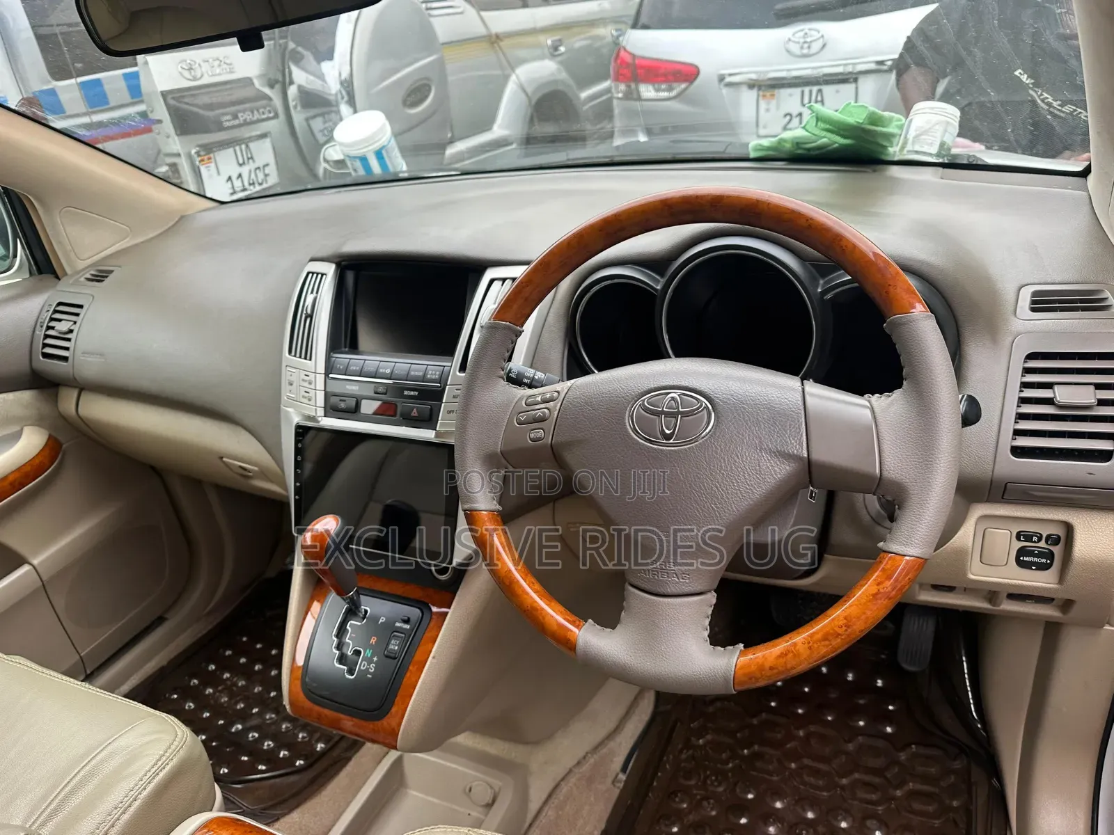 Toyota Harrier 2.4 2010 White