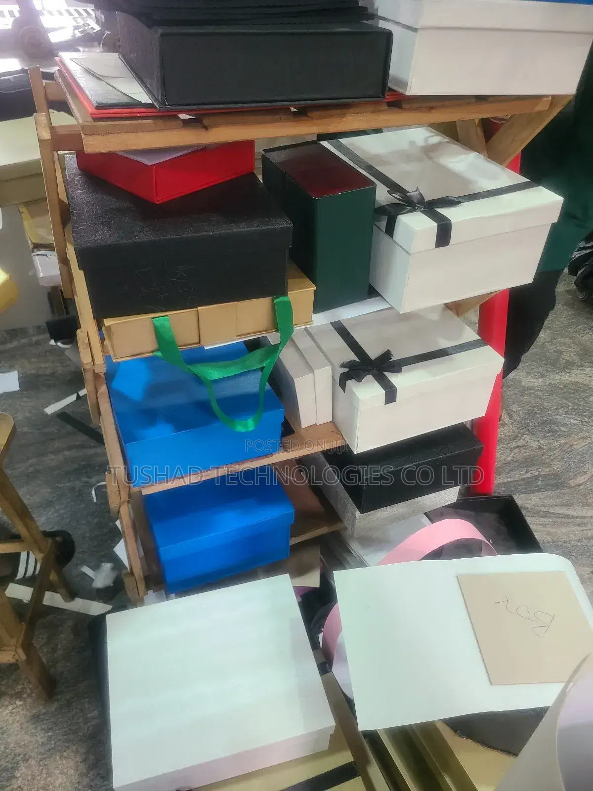 Gift Boxes - Gift Hampers (Customized)